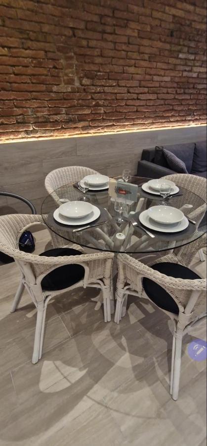 Апартаменти Barcelona,Apartamento Con Terraza Л'Успіталет-да-Любрагат Екстер'єр фото